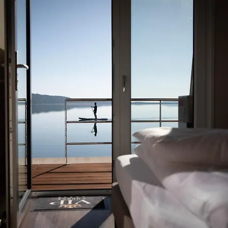 Botel Floating Village Brombachsee 4*