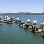 Floating Village Brombachsee 보트호텔 4*