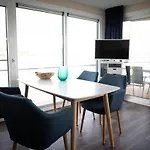 Floating Village Brombachsee 보트호텔 4*