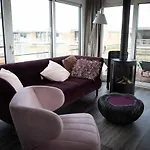 Floating Village Brombachsee 보트호텔 4*