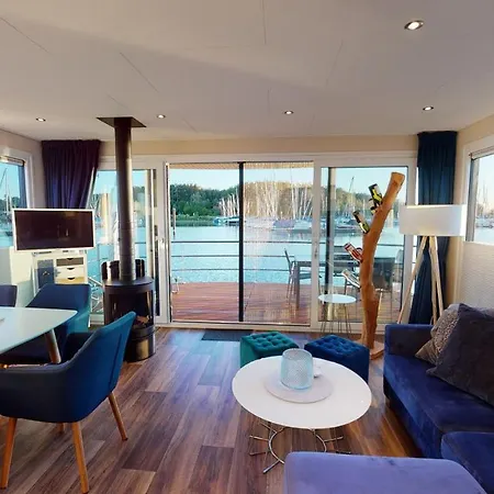Hotel en barco Floating Village Brombachsee 4*