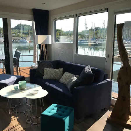 Floating Village Brombachsee Botel 4*