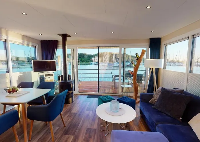 Úszó hotel Floating Village Brombachsee 4*